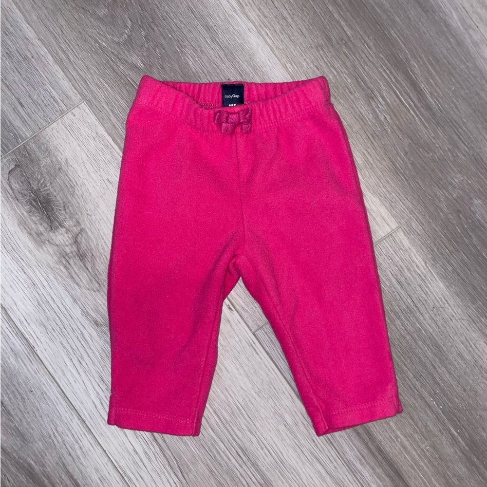5/$15 GAP Bright Pink Fleece Pants